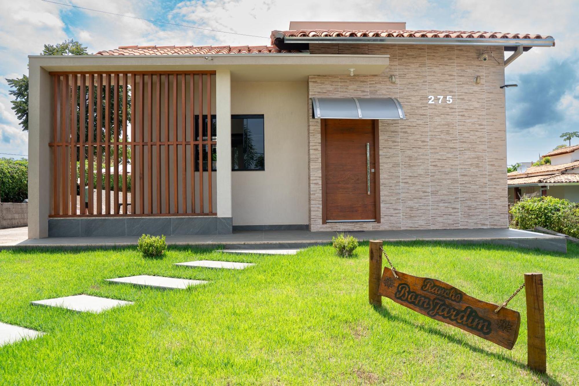 Casa Com Piscina Vista Para Lago, 03 Quartos Confortaveis Capitolio Exterior photo